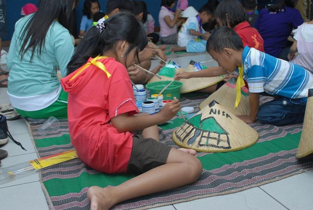 Grand Whiz Hotel Trawas Mojokerto Luaran gambar