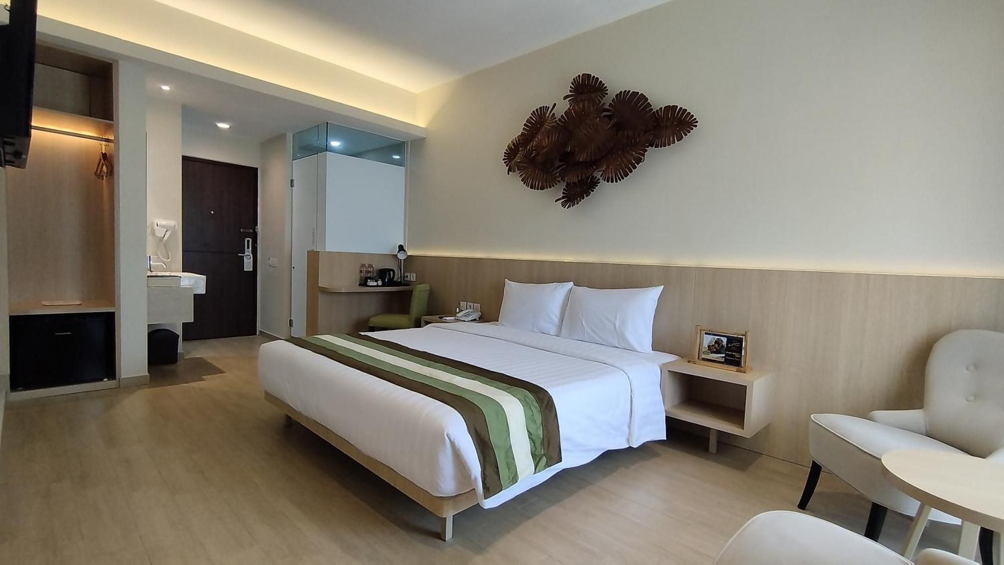 Grand Whiz Hotel Trawas Mojokerto Luaran gambar
