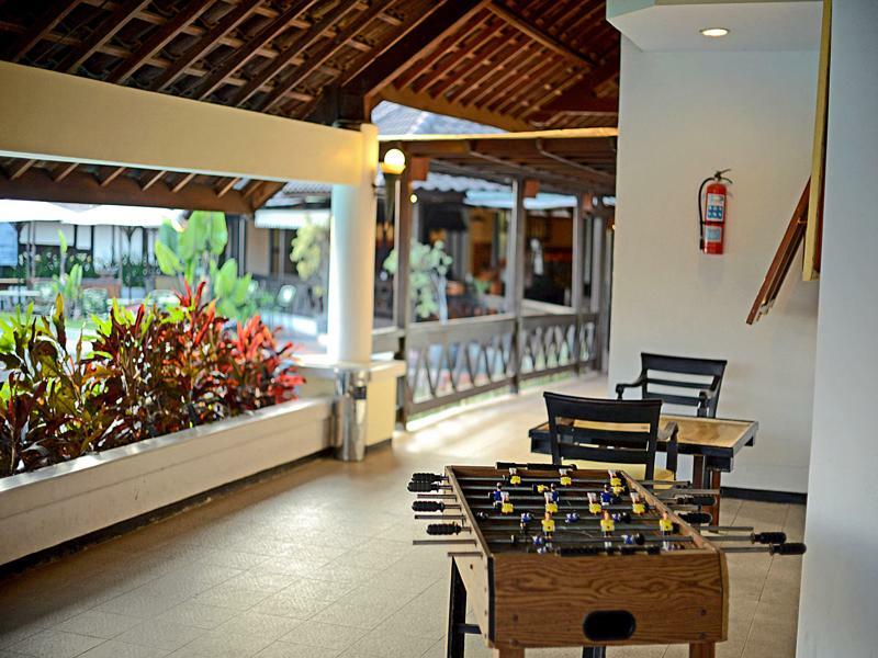 Grand Whiz Hotel Trawas Mojokerto Luaran gambar